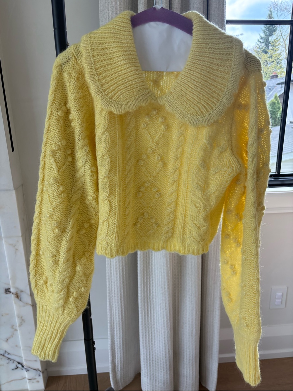 Cropped Yellow Cable-Knit Sweater with Peter Pan Collar - Picture 3 of 5